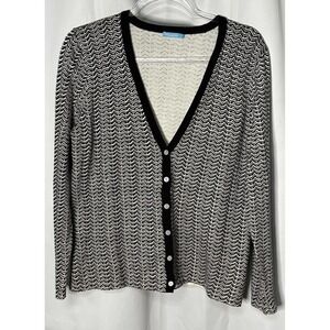 J. McLaughlin Cardigan Size Medium Black Gray  Print Buttons Lightweight